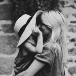 mum bw