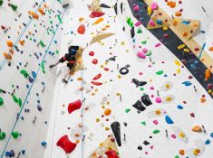 Cliff Hanger school holidays