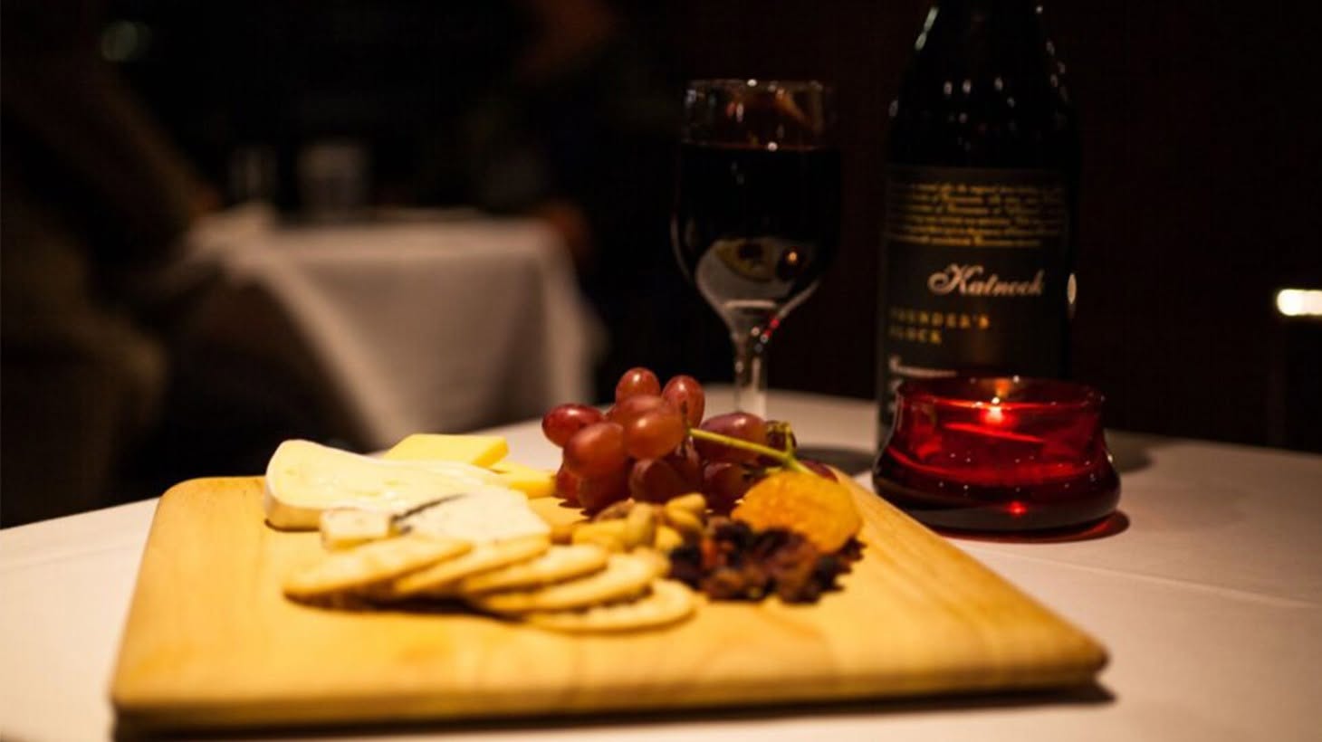 Melbourne Yarra River Dinner Cruise 3 course dinner