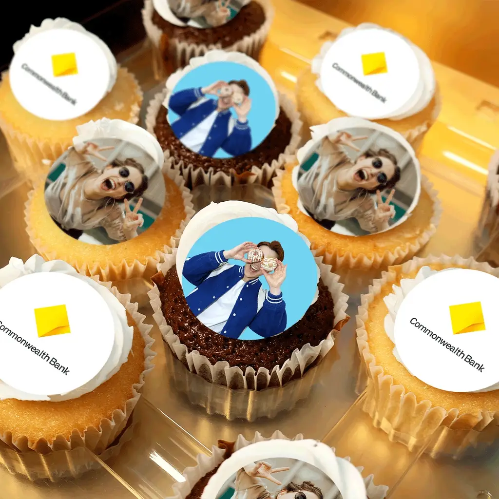 Personalised Cupcakes zoom 1024x1024