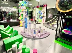 play centre box hill