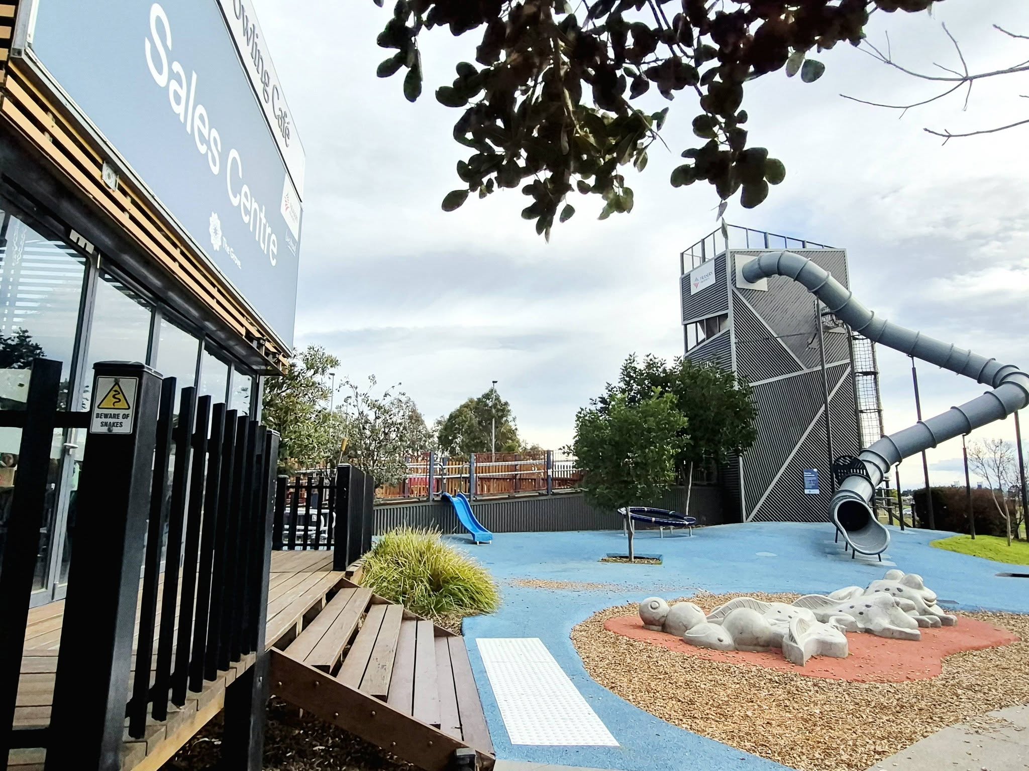 playground at cafe