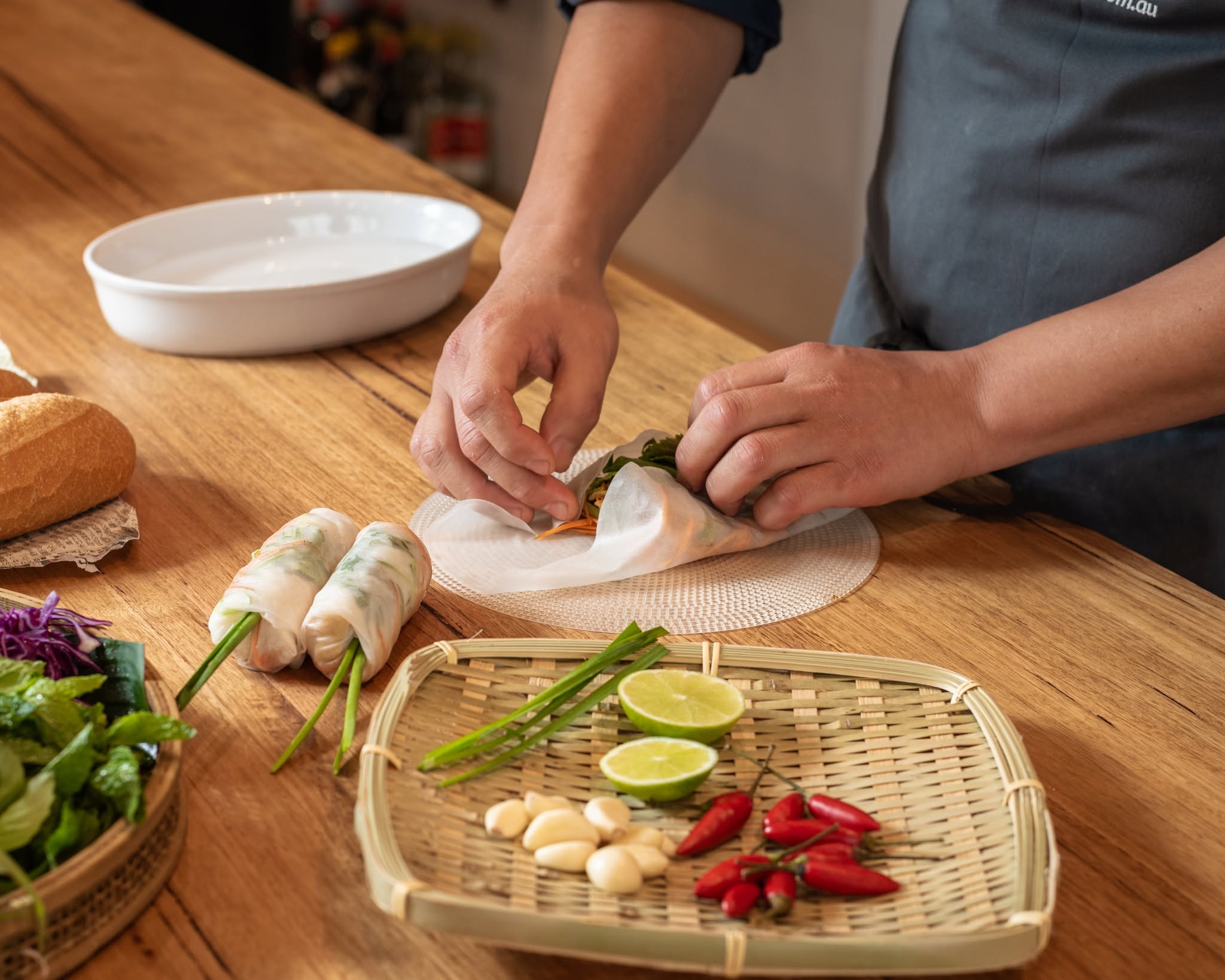 rice paper roll making