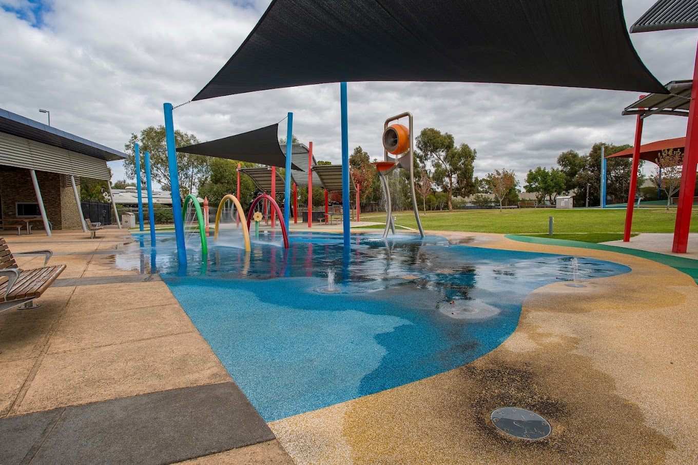 trac outside water play